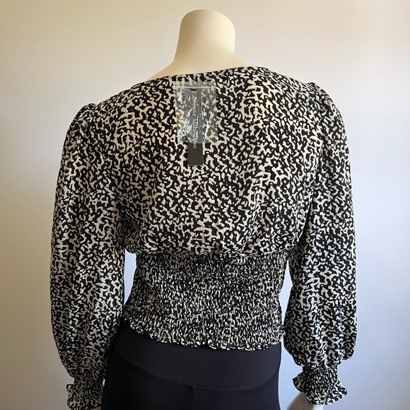 Leopard Print Puff Sleeve Crop Top - Picture 4 of 6